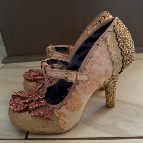 IRREGULAR CHOICE Papillon Pumps - Picture 6 of 9